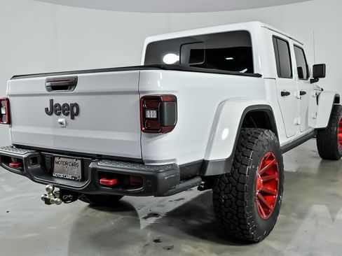Used 2020 Jeep Gladiator Rubicon AWD/4WD image 9