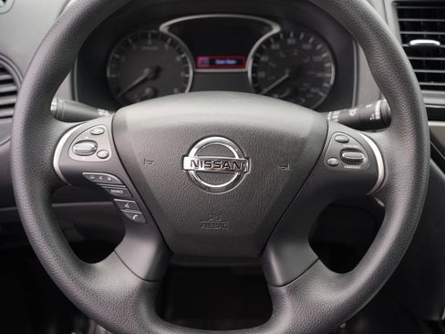 Used 2020 Nissan Pathfinder S AWD/4WD image 22