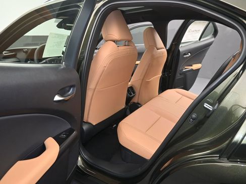 New 2026 Lexus UX 300h FWD image 12