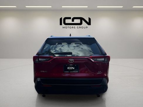Used 2019 Toyota RAV4 LE w/ All Weather Liner Package AWD/4WD image 4