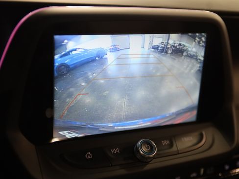 Used 2018 Chevrolet Camaro SS RWD image 30
