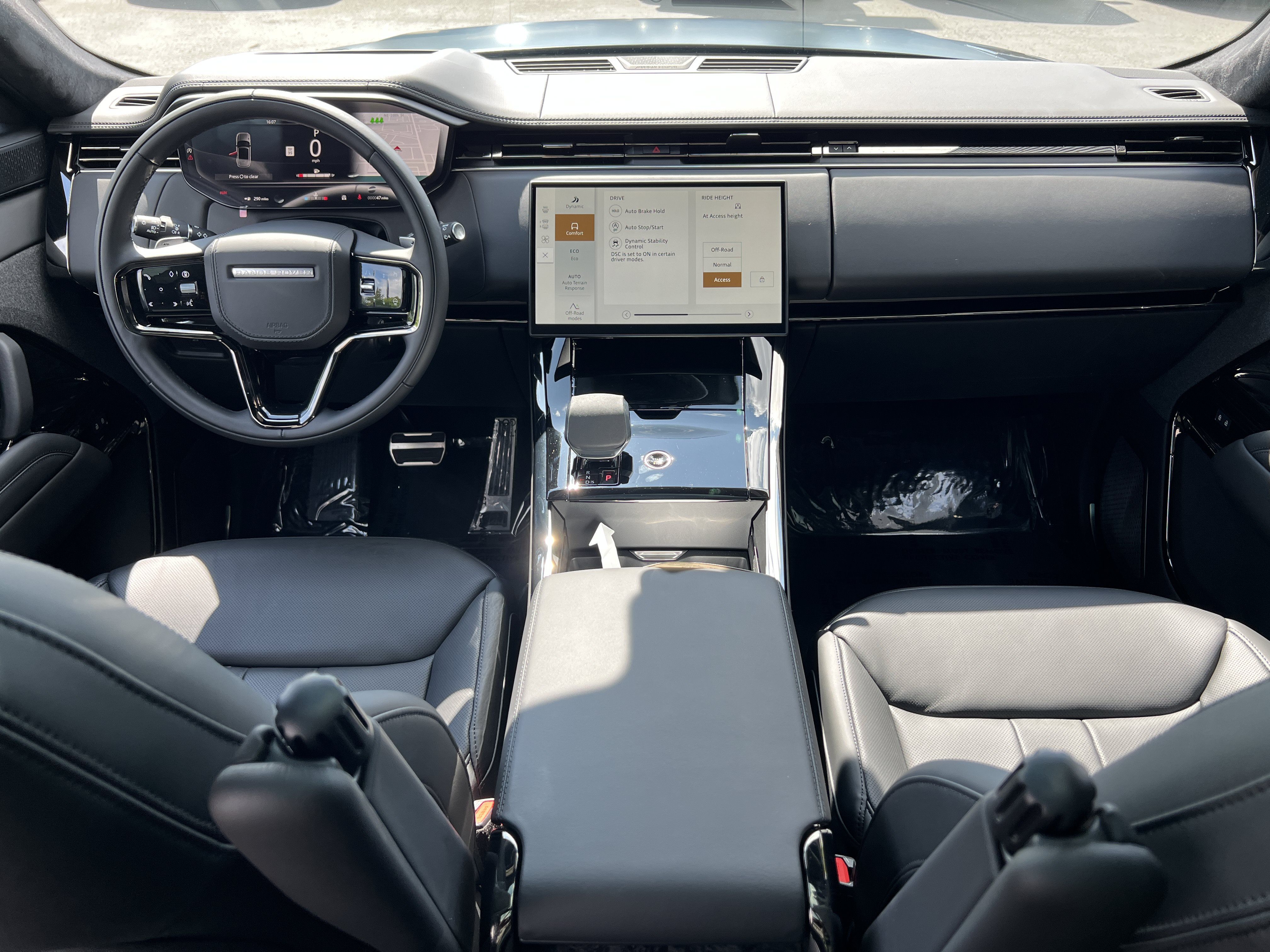 New 2025 Land Rover Range Rover Sport Autobiography AWD/4WD image 19