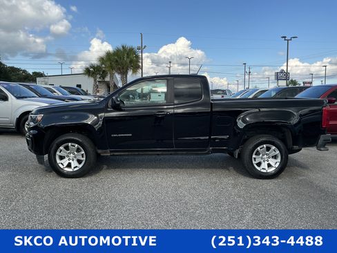 Used 2022 Chevrolet Colorado LT w/ Fleet Safety Package RWD image 2