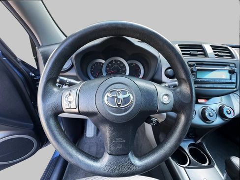Used 2012 Toyota RAV4 FWD w/ Upgrade Value Pkg image 20