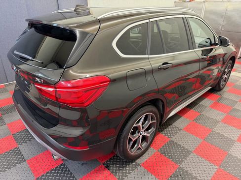 Used 2018 BMW X1 xDrive28i AWD/4WD image 3
