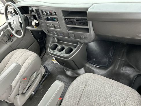 New 2025 GMC Savana 2500 Extended w/ Driver Convenience Package RWD image 27