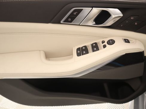 New 2026 BMW X5 xDrive40i w/ Executive Package AWD/4WD image 16