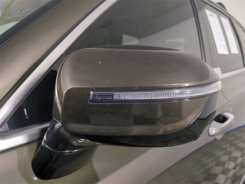 Used 2023 Kia Telluride SX image 12