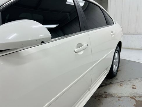 Used 2009 Chevrolet Impala LT image 30