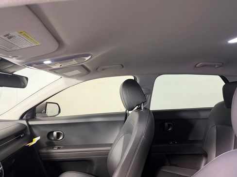 Used 2025 Hyundai Ioniq 5 SEL AWD/4WD image 18