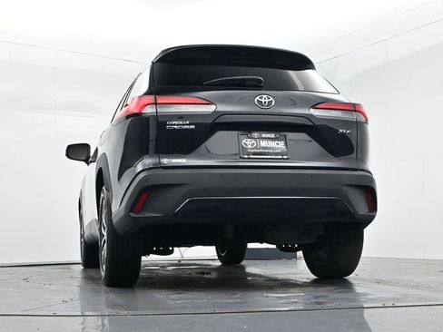 Used 2022 Toyota Corolla Cross XLE w/ Convenience Package image 52