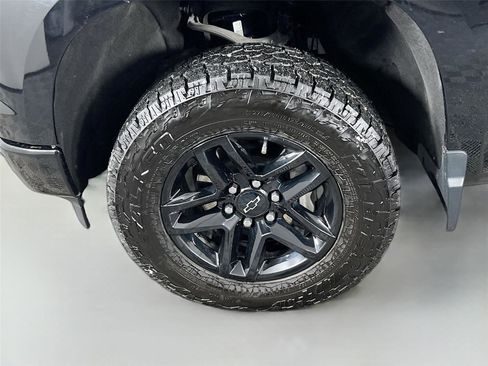 Used 2023 Chevrolet Silverado 1500 LT Trail Boss w/ Convenience Package II image 30