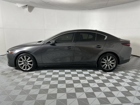 Used 2020 MAZDA MAZDA3 Sedan w/ Premium Package FWD image 5