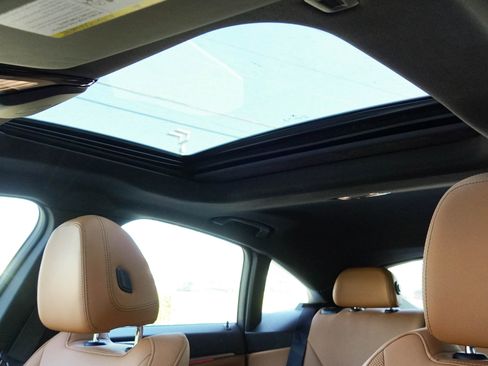 Used 2023 BMW i4 eDrive35 w/ Premium Package image 14