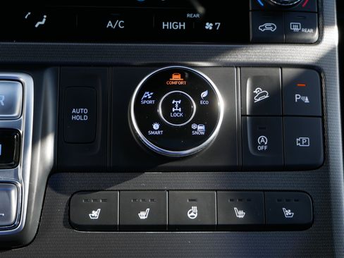 Used 2025 Hyundai Palisade Calligraphy image 21