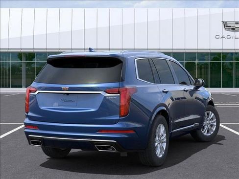 New 2025 Cadillac XT6 Luxury image 4