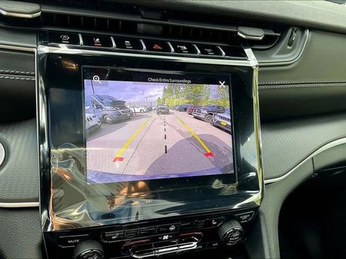 New 2025 Jeep Grand Cherokee L Altitude image 20