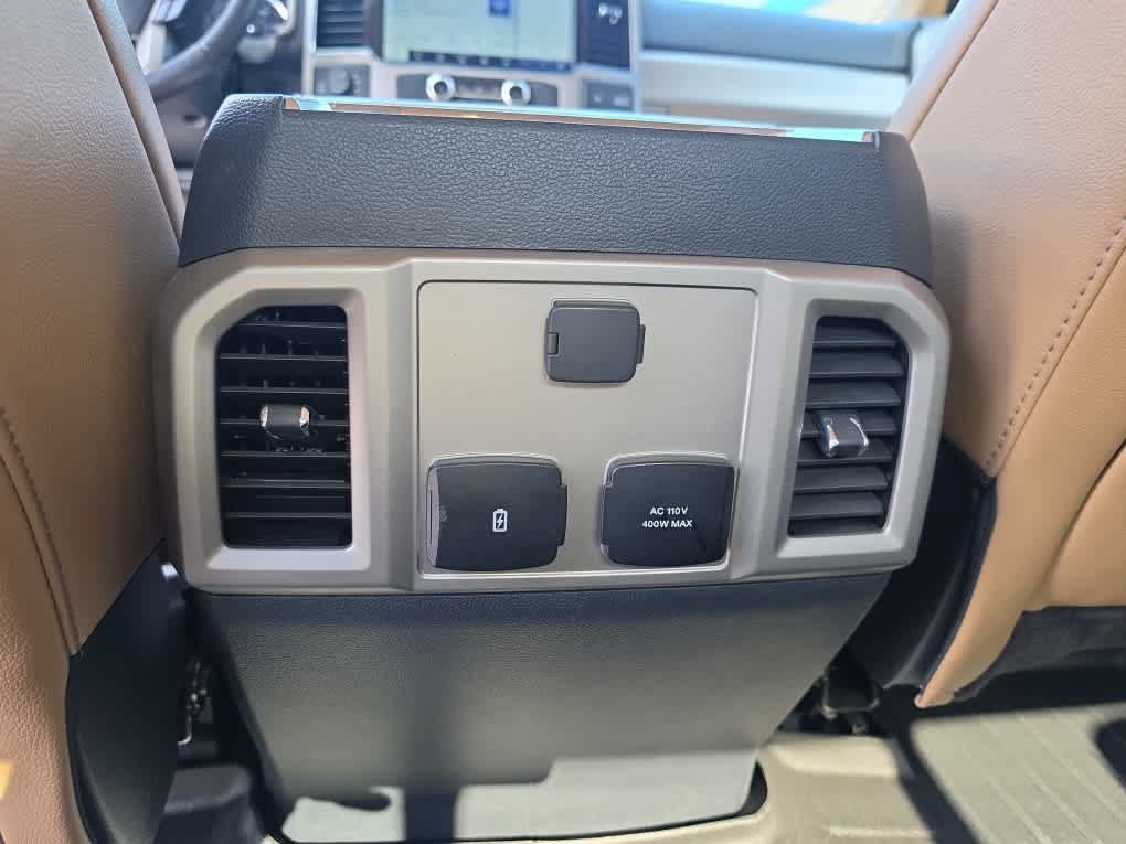 Used 2022 Ford F250 Lariat w/ Lariat Ultimate Package AWD/4WD image 37