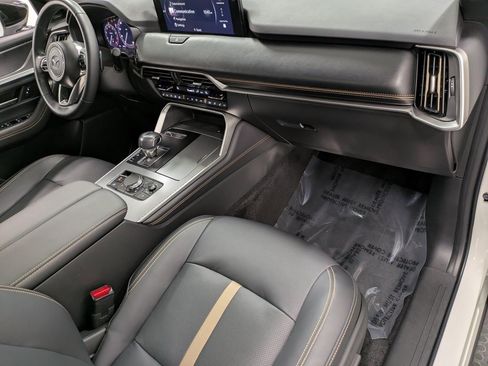 Certified 2025 MAZDA CX-70 3.3 Turbo S w/ Premium Package image 29