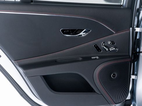 New 2025 Bentley Flying Spur Plug-In Hybrid image 20