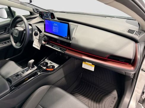New 2024 Toyota Prius Prime Premium FWD image 24