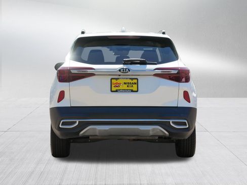 Certified 2021 Kia Seltos EX AWD/4WD image 6