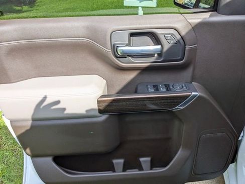 Used 2021 Chevrolet Silverado 1500 RST AWD/4WD image 29