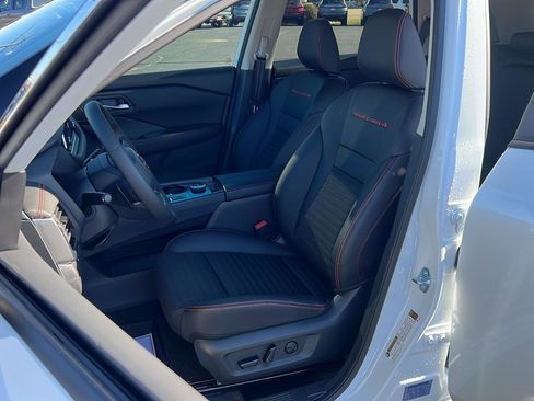 New 2026 Nissan Rogue SV image 14