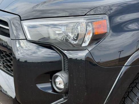 Used 2024 Toyota 4Runner SR5 AWD/4WD image 8