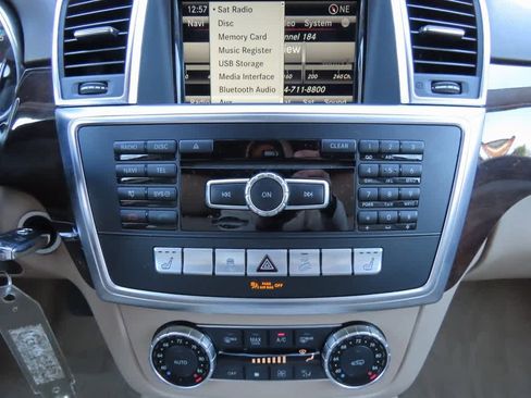 Used 2015 Mercedes-Benz ML 350 4MATIC image 24