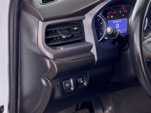 Used 2022 GMC Acadia AT4 w/ Trailering Package AWD/4WD image 10