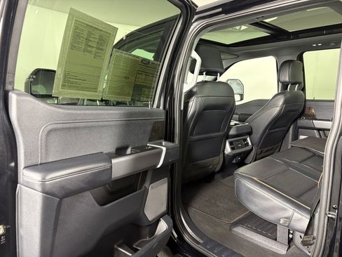 Certified 2025 Ford F350 Lariat AWD/4WD image 28