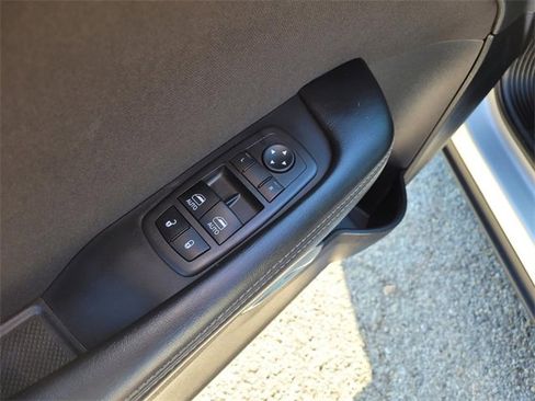 Used 2022 Dodge Challenger R/T image 12