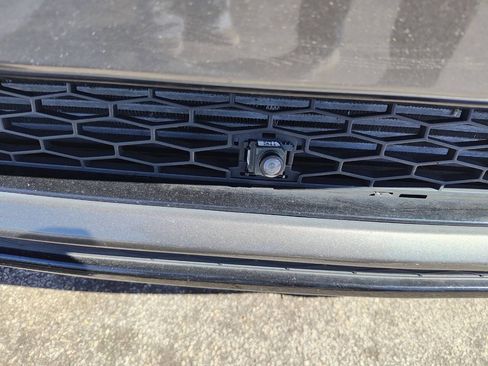 Used 2017 Land Rover Discovery Sport HSE image 16