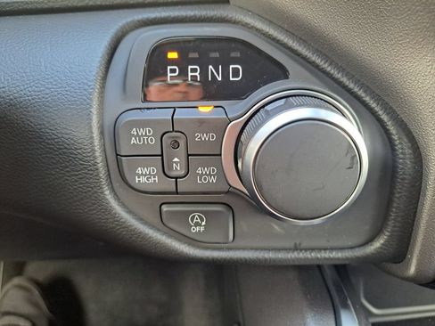 New 2026 RAM 1500 4x4 Crew Cab image 15