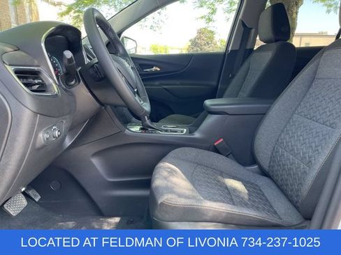 Used 2024 Chevrolet Equinox LT FWD image 18