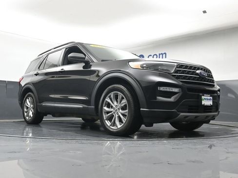 Used 2020 Ford Explorer XLT w/ Equipment Group 202A image 23