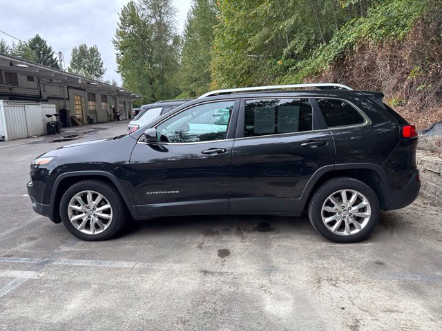 Used 2015 Jeep Cherokee Limited w/ Luxury Group FWD image 4