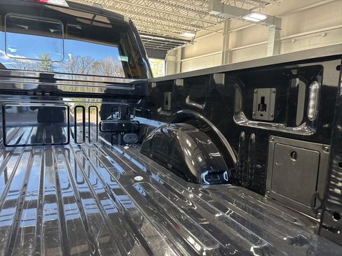 Used 2024 Ford F150 Platinum image 11