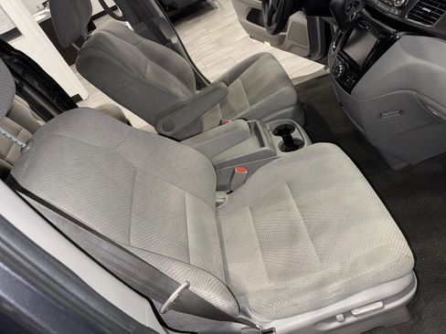 Used 2014 Honda Odyssey EX image 24