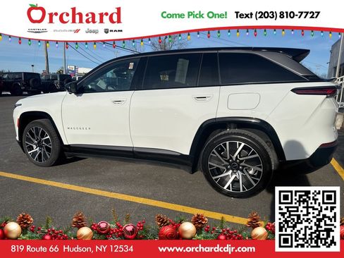 Used 2025 Jeep Wagoneer S Limited image 6