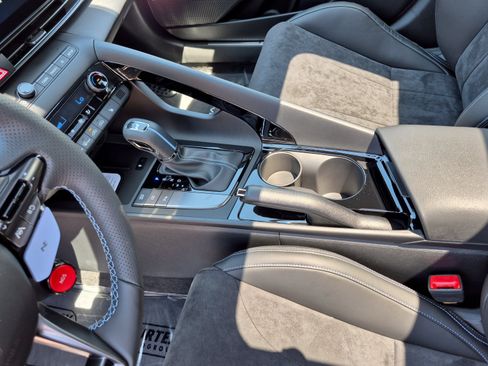 New 2026 Hyundai Elantra N FWD image 21