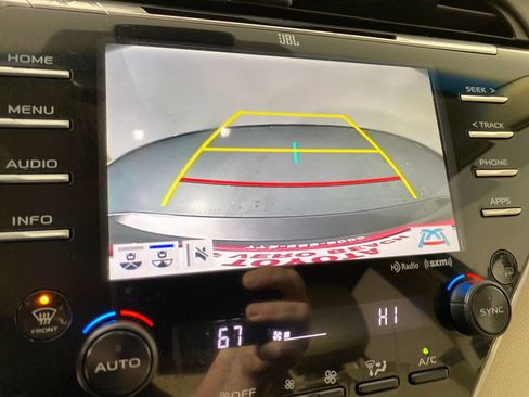 Used 2018 Toyota Camry XLE w/ Audio Package image 25