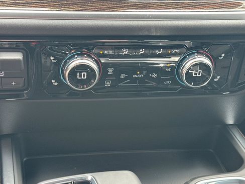 New 2025 GMC Sierra 1500 Elevation w/ Preferred Package image 23