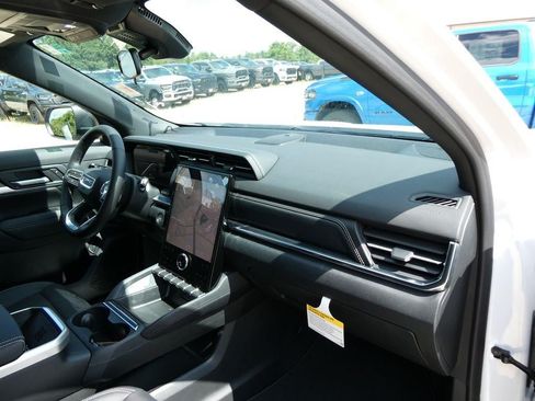 New 2027 GMC Terrain Elevation w/ Elevation Premium Package AWD/4WD image 10