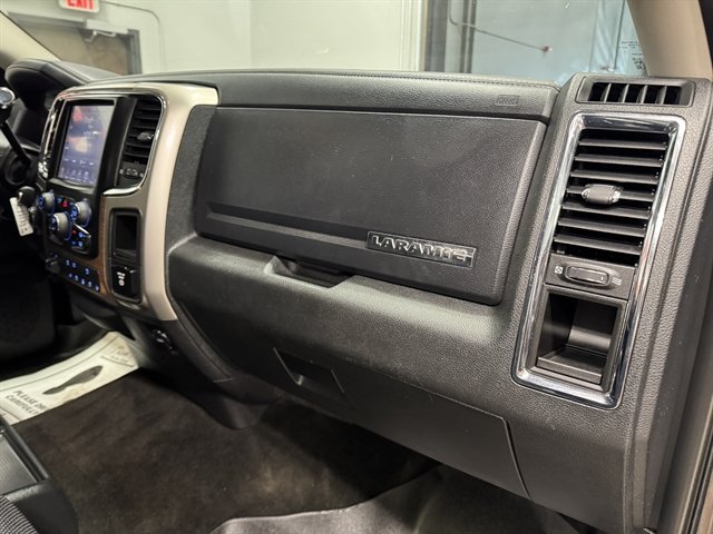 Used 2015 RAM 2500 Laramie AWD/4WD image 16