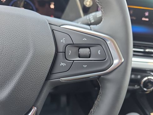 New 2026 Chevrolet Trax LT w/ Driver Confidence Package FWD image 20