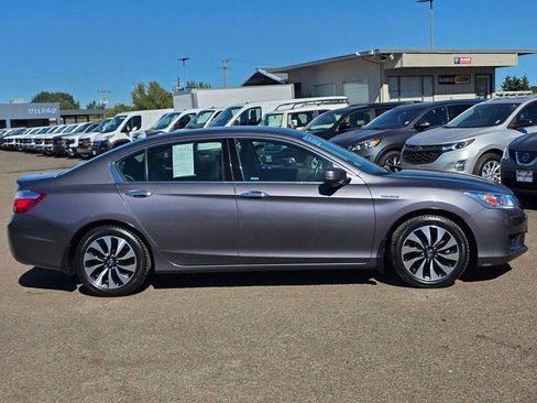 Used 2015 Honda Accord Touring image 5