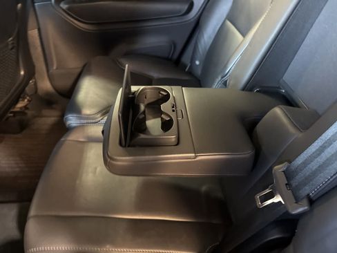 Used 2017 Volvo XC90 T6 Momentum w/ Vision Package image 17