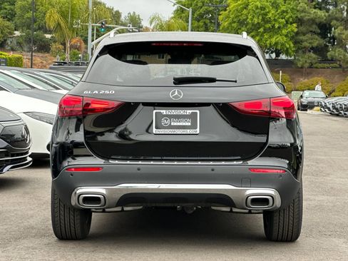 Used 2025 Mercedes-Benz GLA 250 image 4